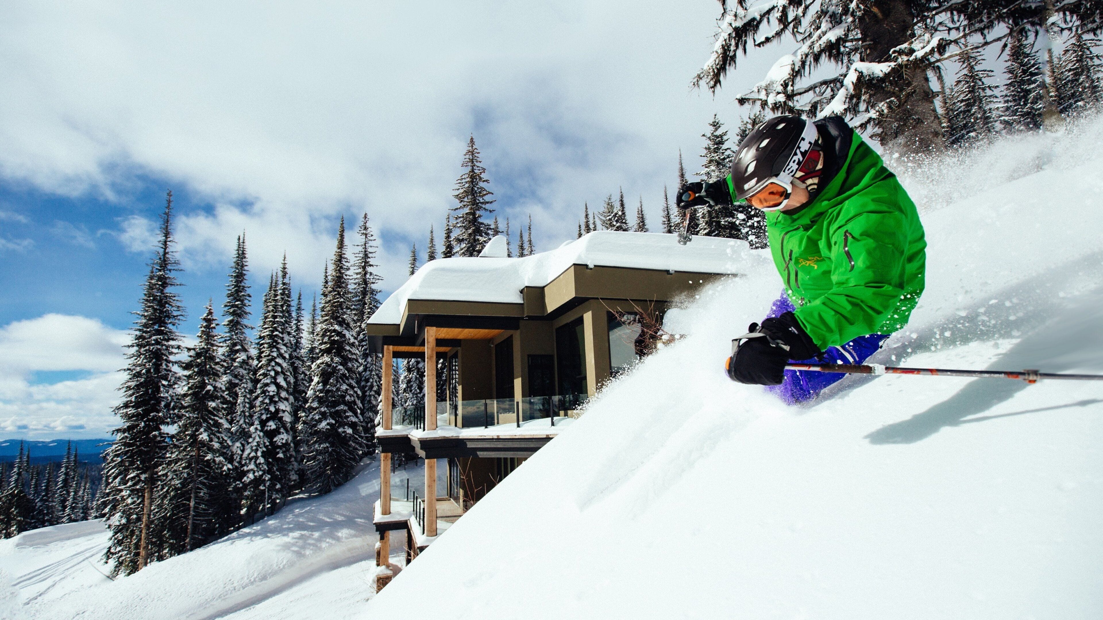 Silver Star Ski Resort showing a luxury hotel or resort, snow and snow skiing