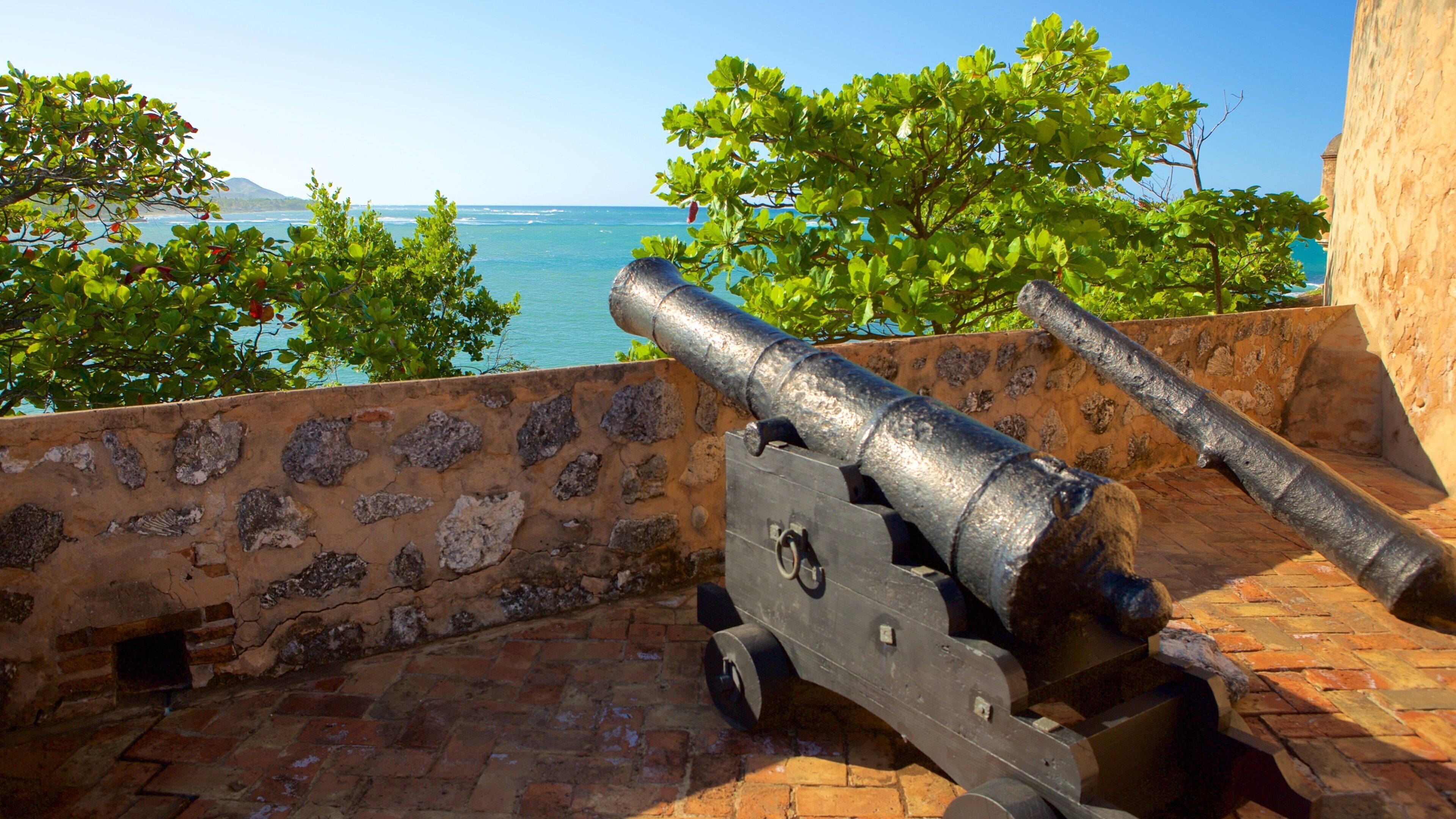 Fort San Felipe toont militaire voorwerpen en historisch erfgoed