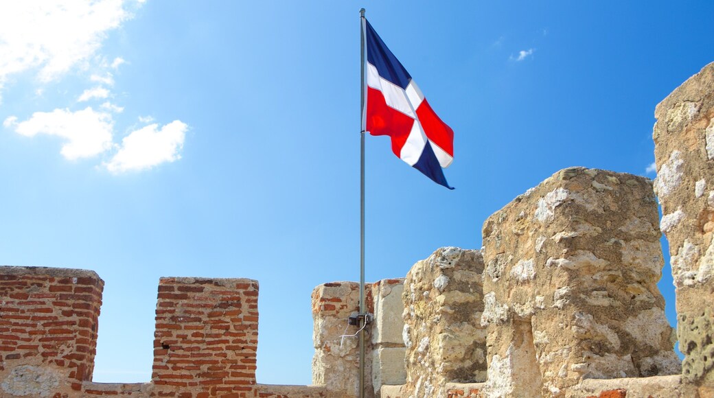 Fort Ozama which includes a castle and heritage elements