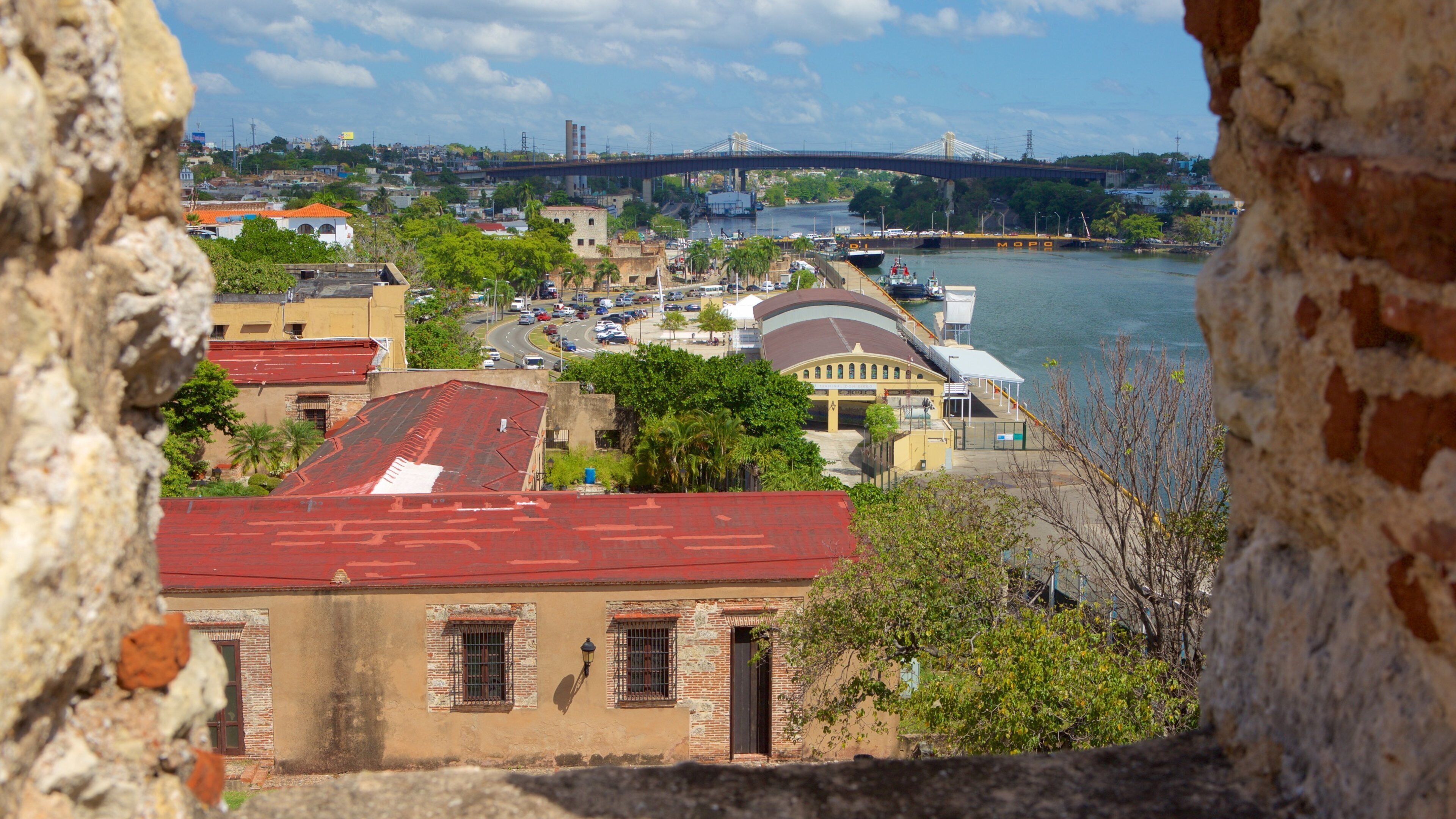 Fort Ozama showing heritage elements