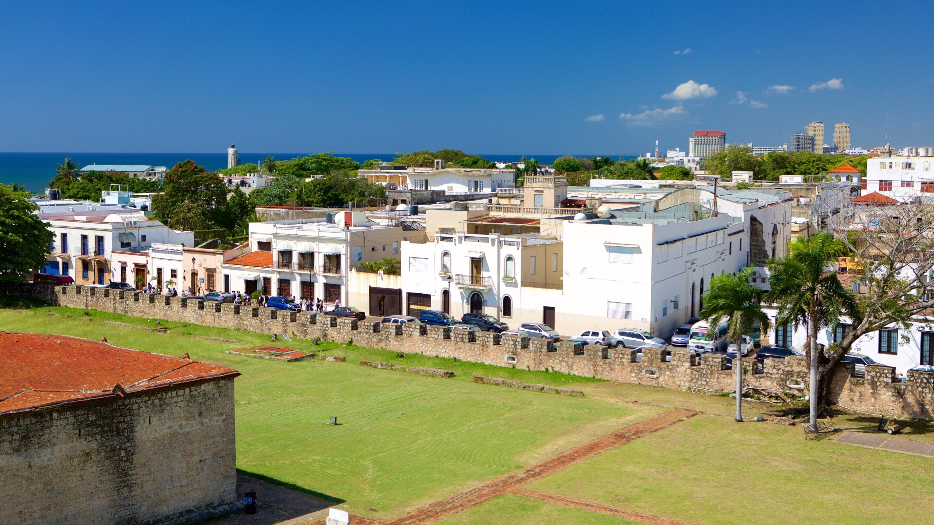 Ozama Fortress - Zona Colonial ｜Expedia.com.sg