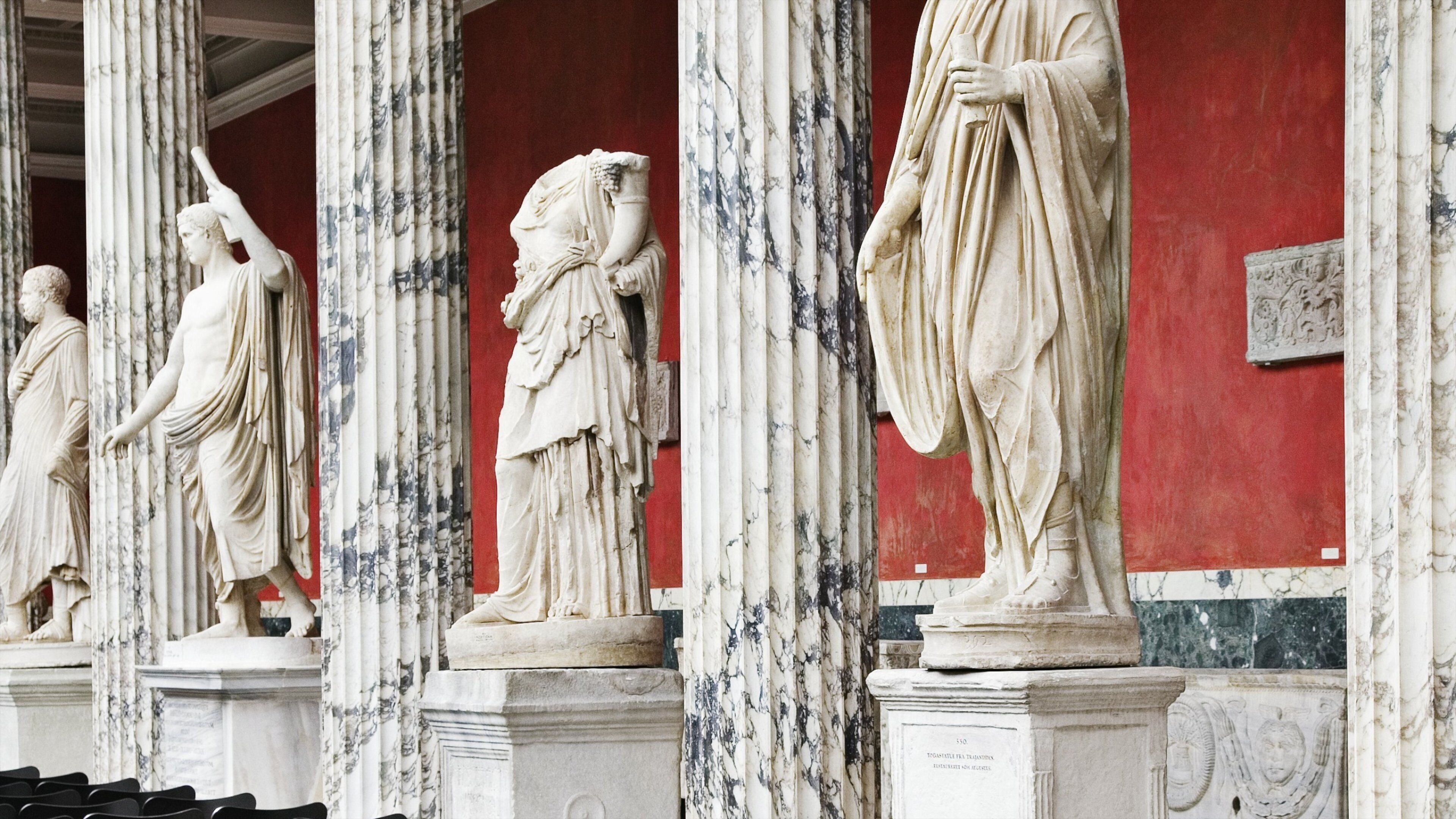 Ny Carlsberg Glyptotek which includes heritage elements and a statue or sculpture