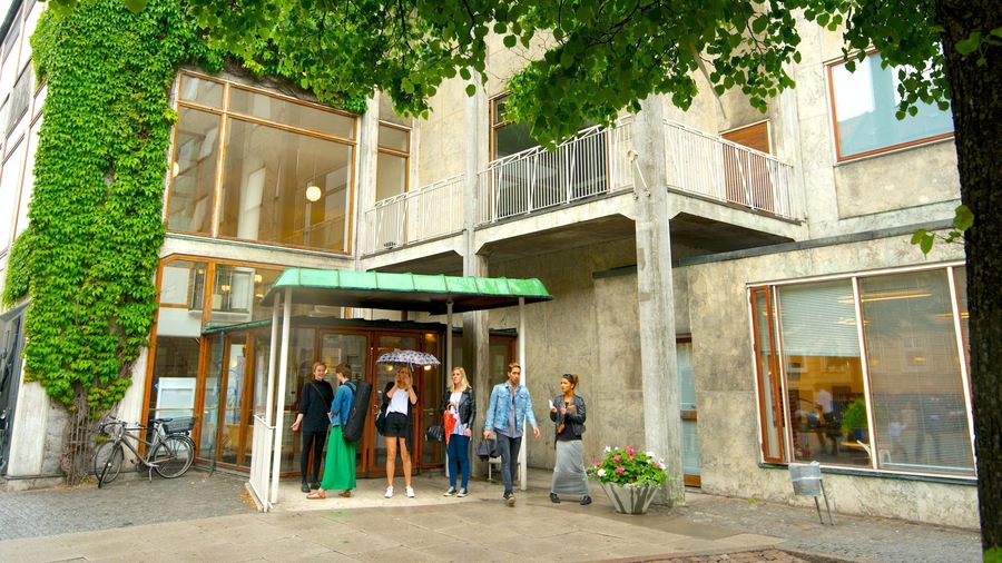 Aarhus City Hall which includes an administrative buidling as well as a small group of people