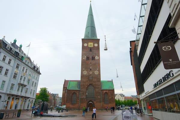 Church of Our Lady which includes a church or cathedral, heritage architecture and street scenes
