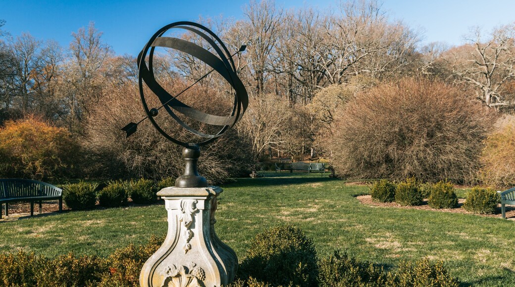 Winterthur Museum, Garden and Library featuring outdoor art and a park