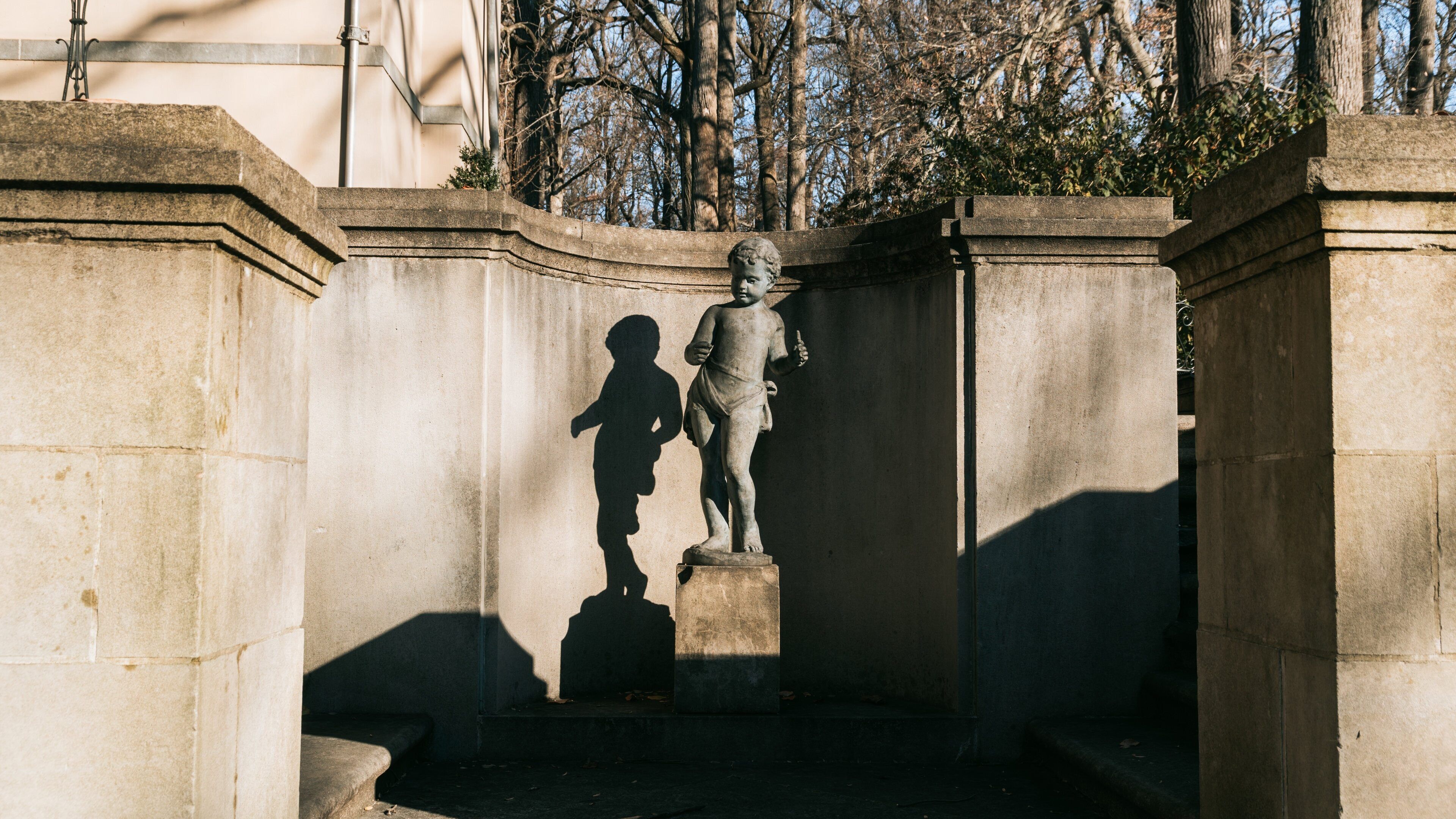 Winterthur Museum, Garden and Library featuring a statue or sculpture