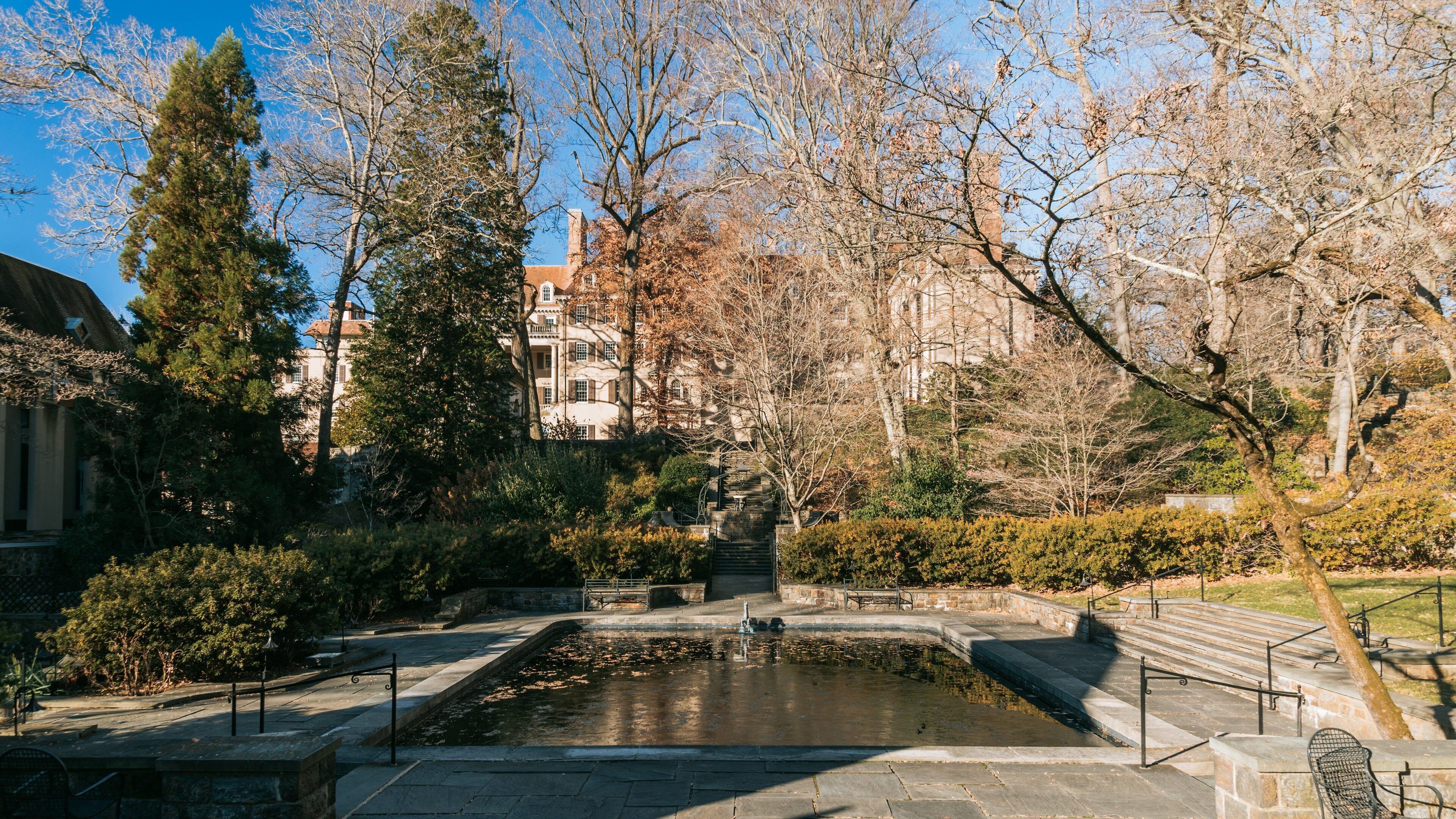 Winterthur Museum, Garden and Library featuring a garden and a pond