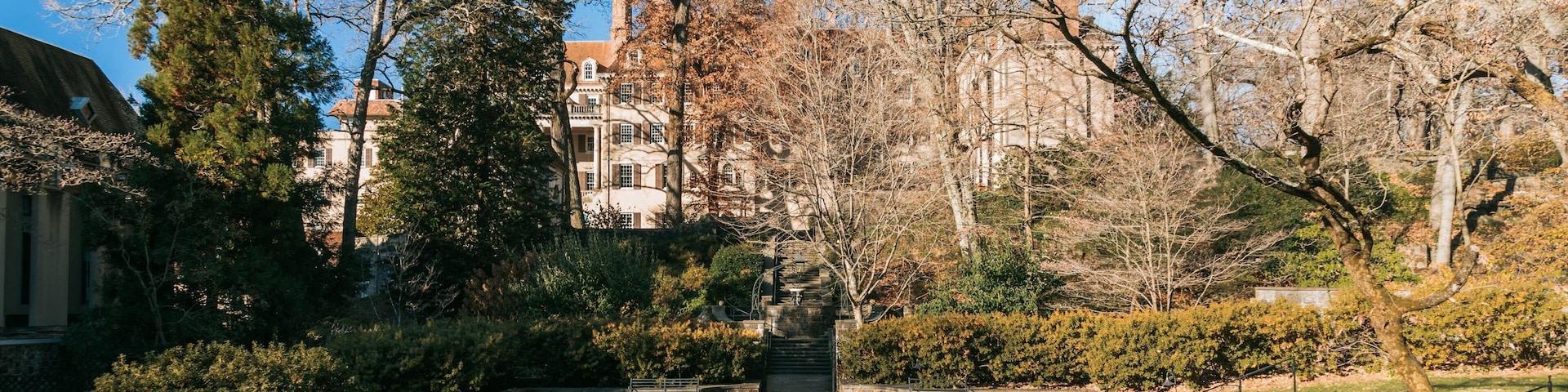 Winterthur Museum, Garden and Library featuring a garden and a pond