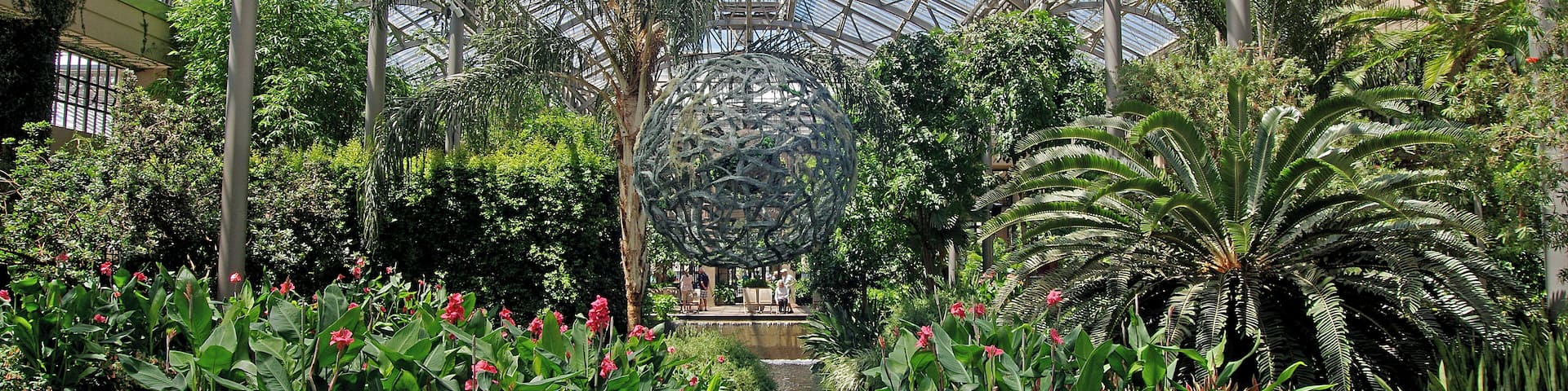 Longwood Garden is an American botanical garden. It consists of over 1,077 acres of gardens, woodlands and meadows. This is just one section of an unbelievable arboretum. #OnTheRoad