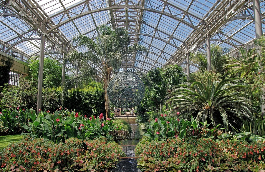 Longwood Garden is an American botanical garden. It consists of over 1,077 acres of gardens, woodlands and meadows. This is just one section of an unbelievable arboretum. #OnTheRoad