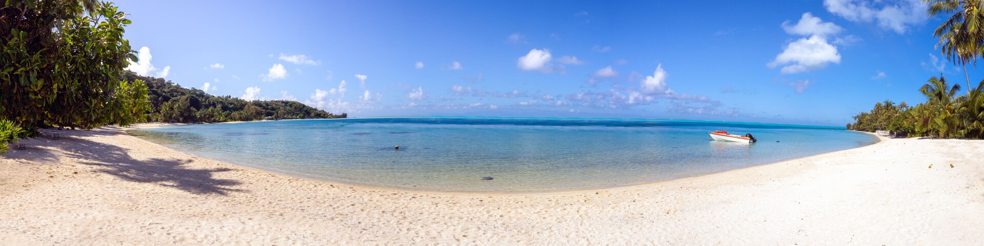 Gorgeous Matira public beach on the island of Bora Bora, French Polynesia, South Pacific Ocean