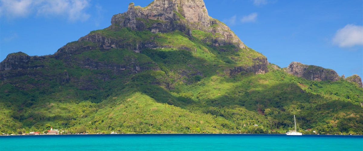 Mt. Otemanu showing mountains and general coastal views