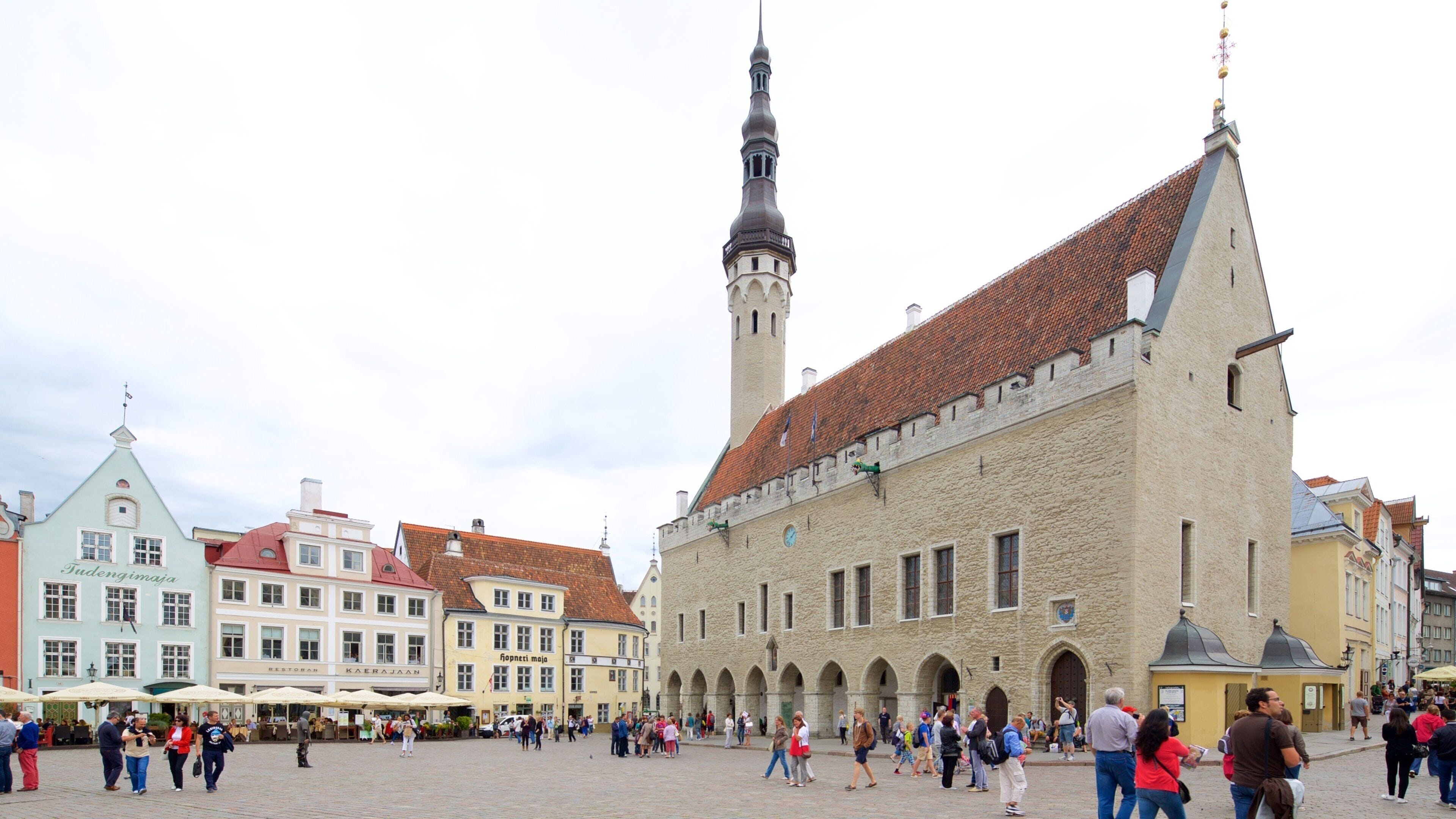 Town Hall Square showing a square or plaza and heritage architecture