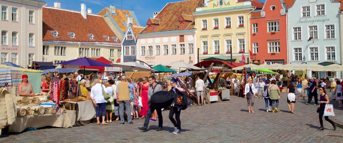 Town Hall Square showing markets, heritage architecture and shopping