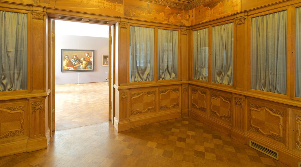 Palacio Kadriorg que incluye elementos del patrimonio, un castillo y patrimonio de arquitectura