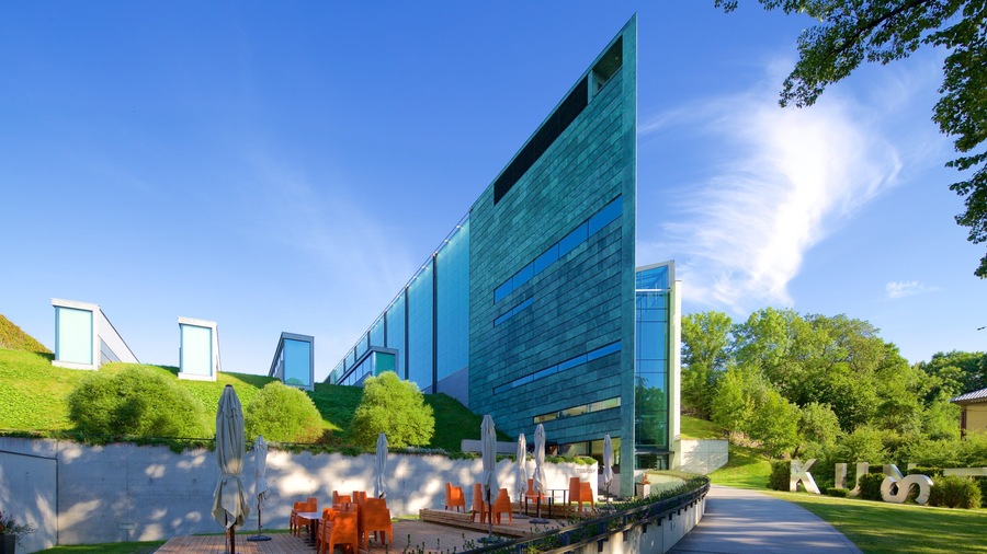 Kumu Art Museum featuring modern architecture