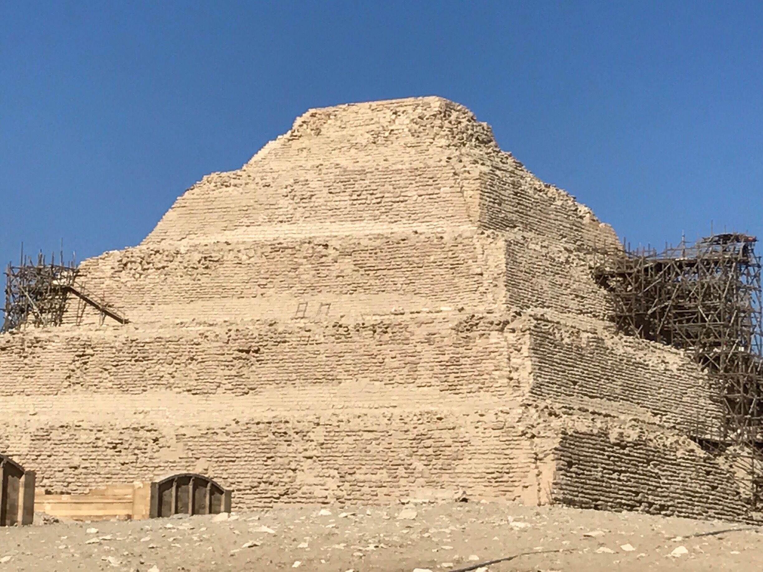 The early step pyramid of Djoser, in Saqqara, built 4700 years ago.

#winterwonders
#lifeatexpedia