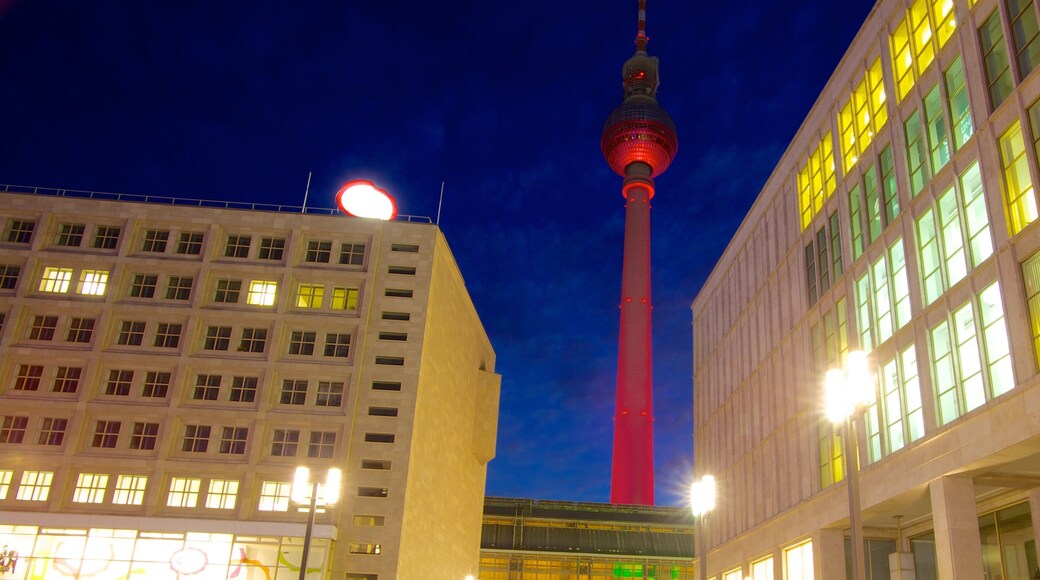 Torre de la Televisión ofreciendo una ciudad