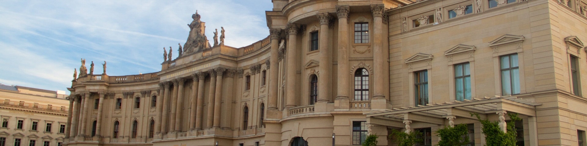 Bebelplatz showing heritage architecture and heritage elements