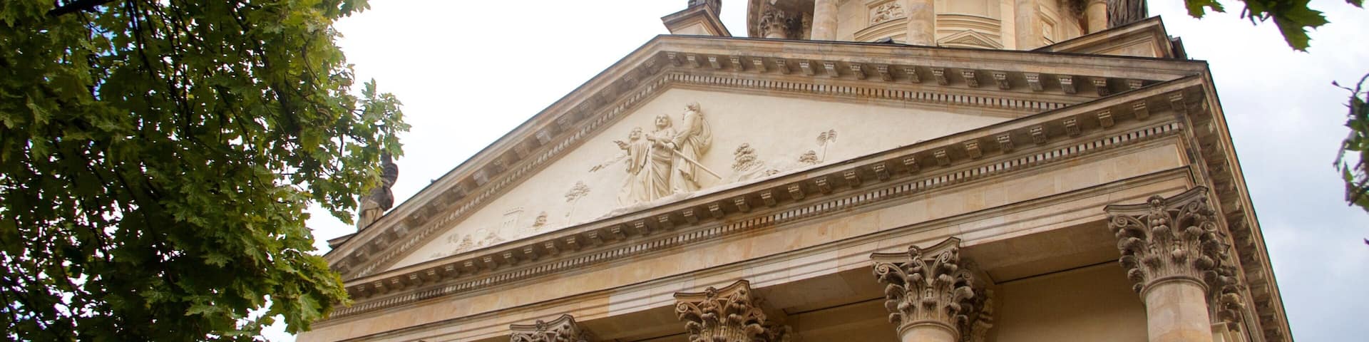 Berlin showing heritage architecture and heritage elements