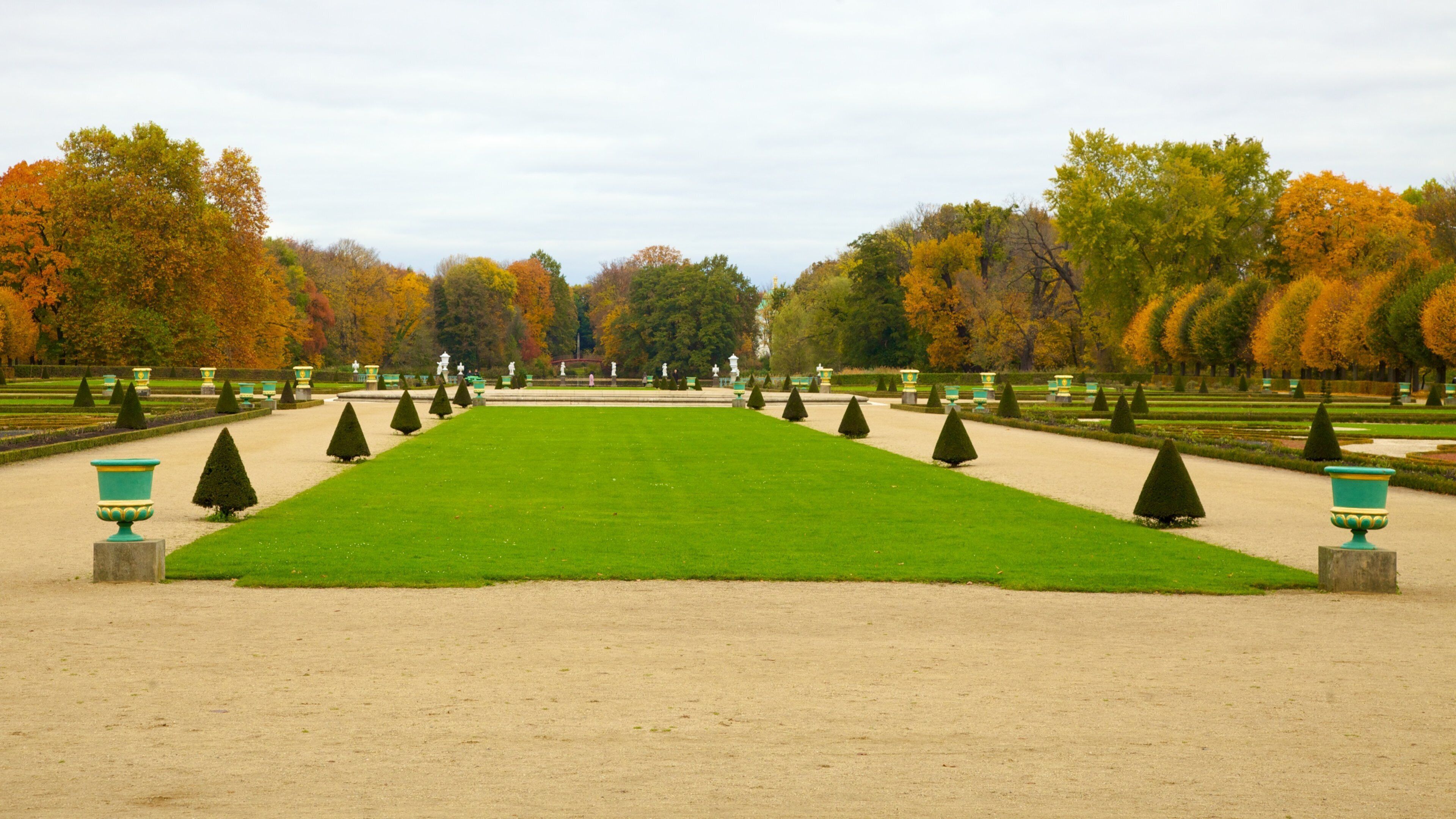 夏洛騰堡宮 设有 秋色 和 花園