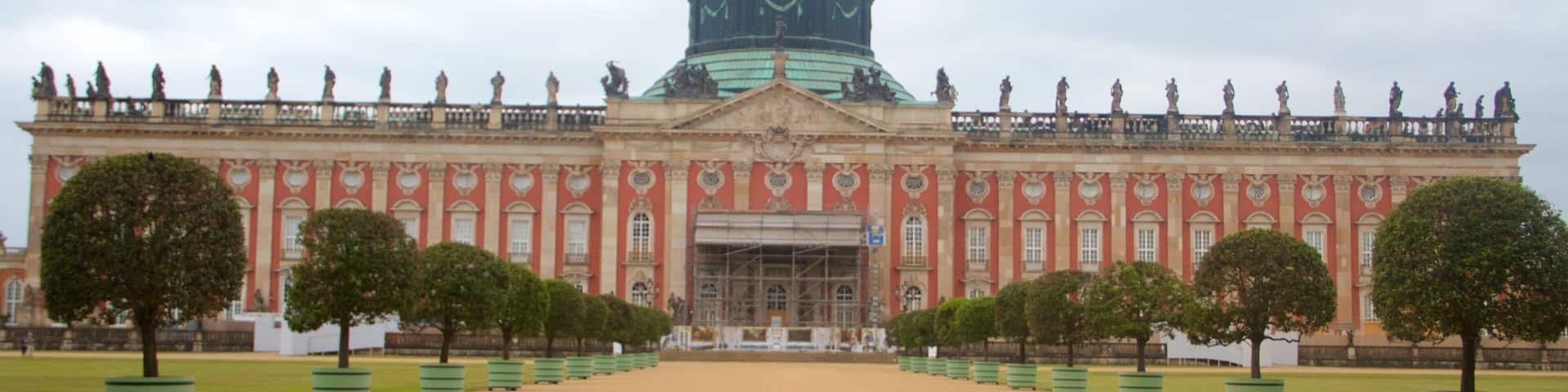 New Palace featuring heritage architecture, heritage elements and a castle