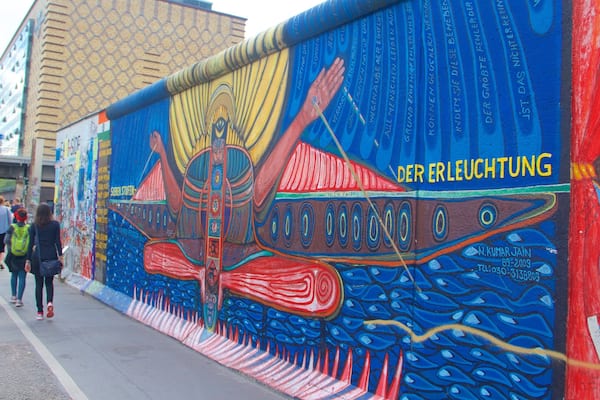 East Side Gallery qui includes art et art en plein air