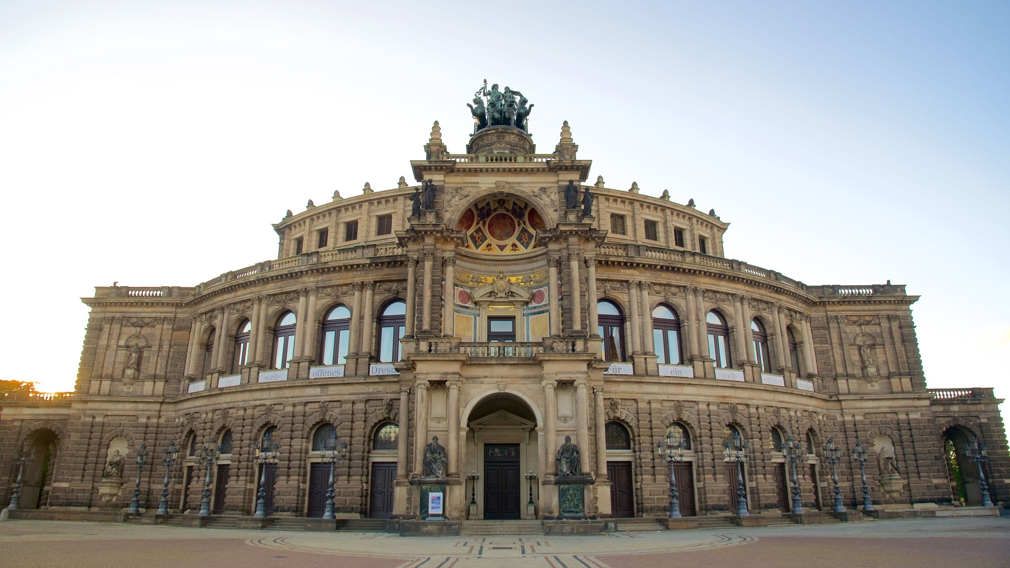 Semper Opera House featuring heritage elements and street scenes
