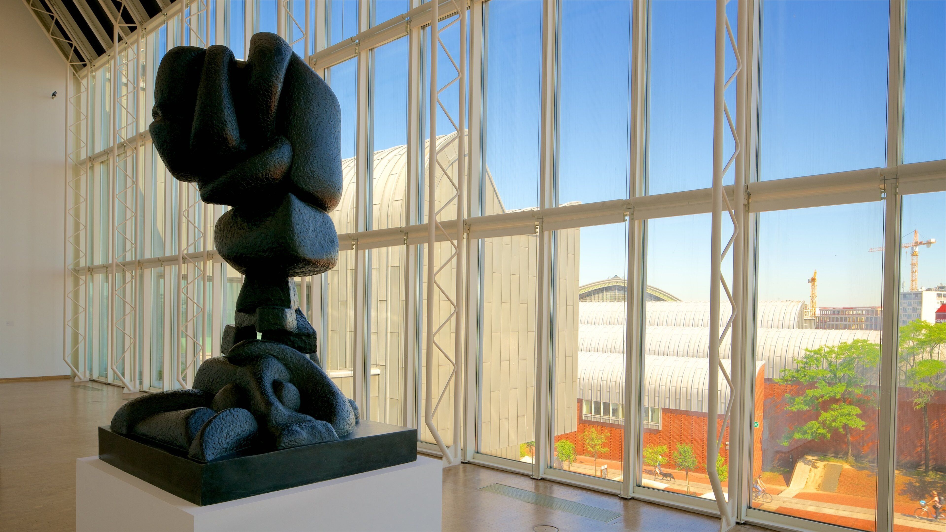 Altstadt-Sued showing interior views and art