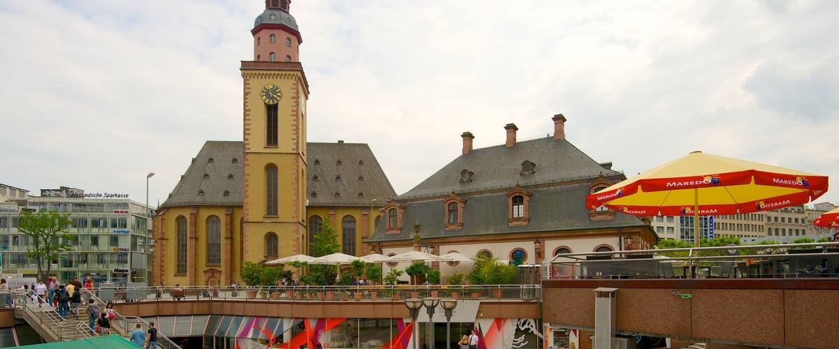 Hauptwache bevat een stad en historische architectuur