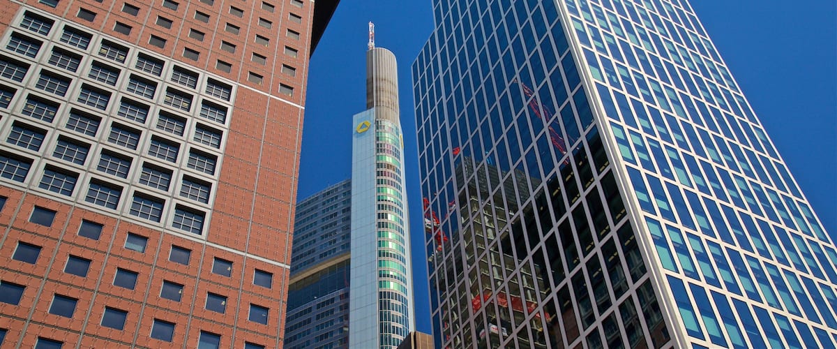 Commerzbank Tower showing a skyscraper and a city