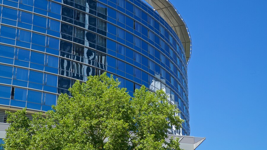 Congress Center Messe Frankfurt featuring modern architecture