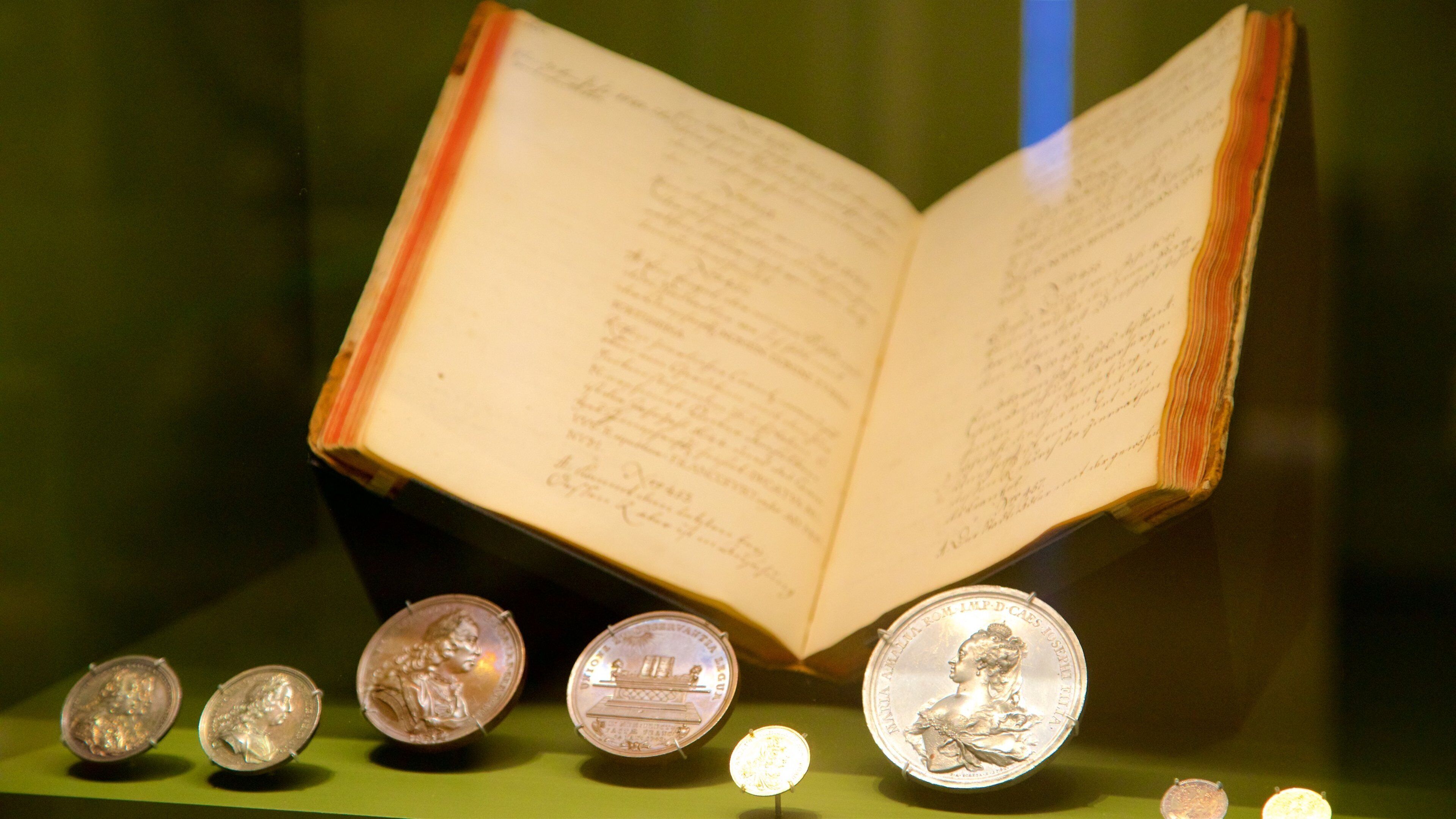 Museo de Historia mostrando elementos patrimoniales y vista interna