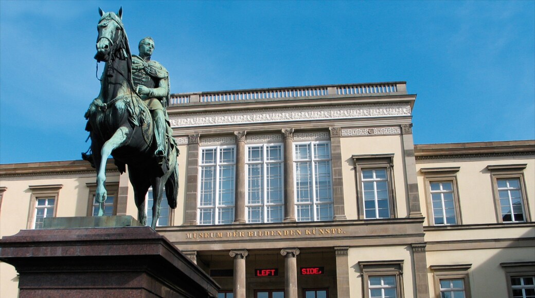 State Gallery showing a statue or sculpture and heritage elements