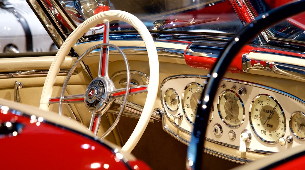 メルセデスベンツ博物館 フィーチャー 遺跡・遺産 と 屋内の眺め