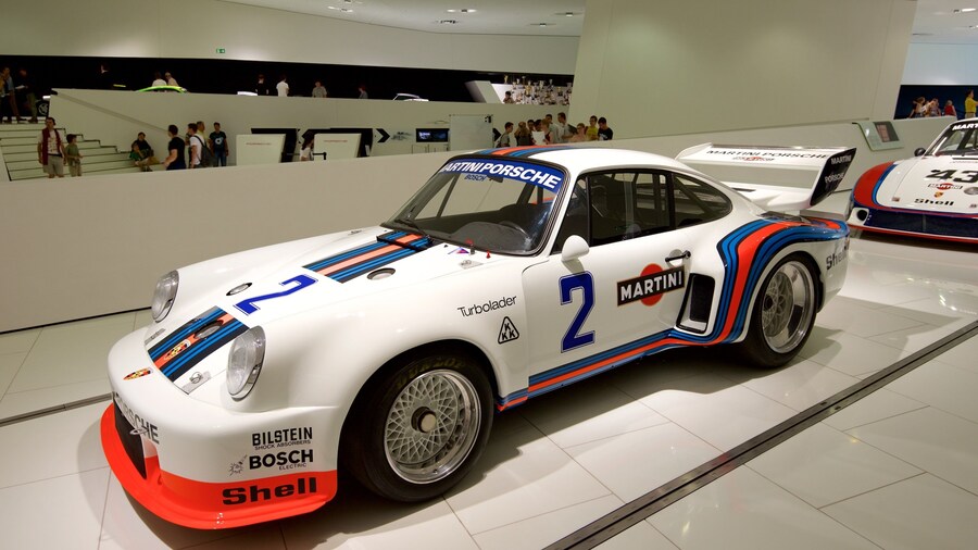 Museo de Porsche que incluye vista interna