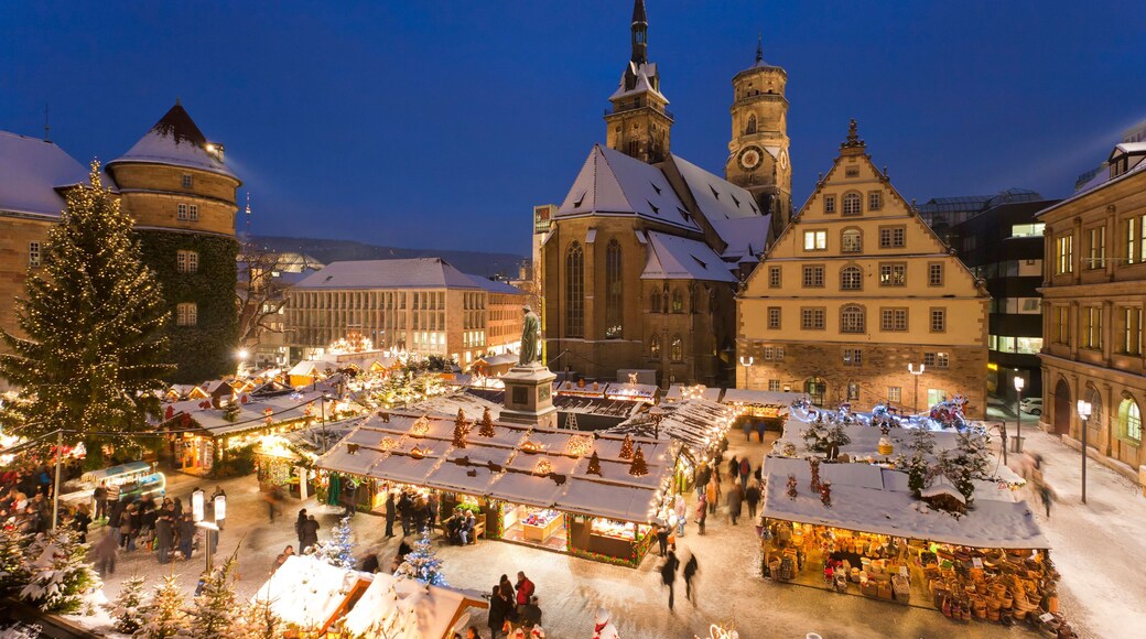 Germany, Baden-WÌÎ_rttemberg, Stuttgart, View of market in christmas at night