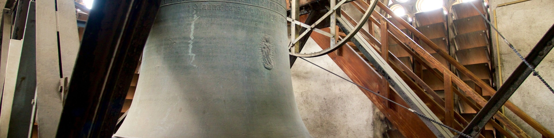 Stiftskirche mostrando vistas internas