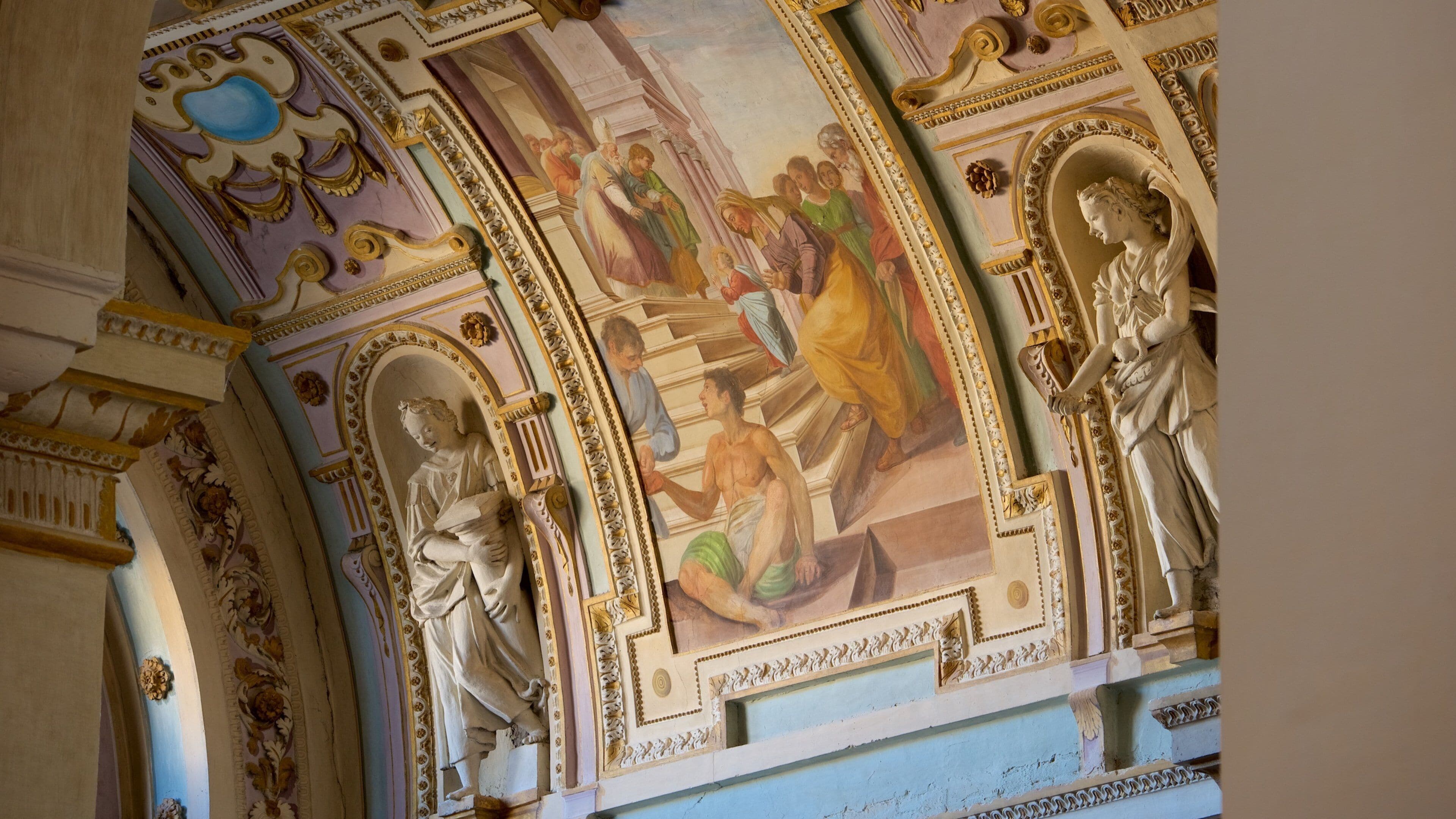 Basilica of St. Mary of the Angels which includes heritage elements, art and religious elements