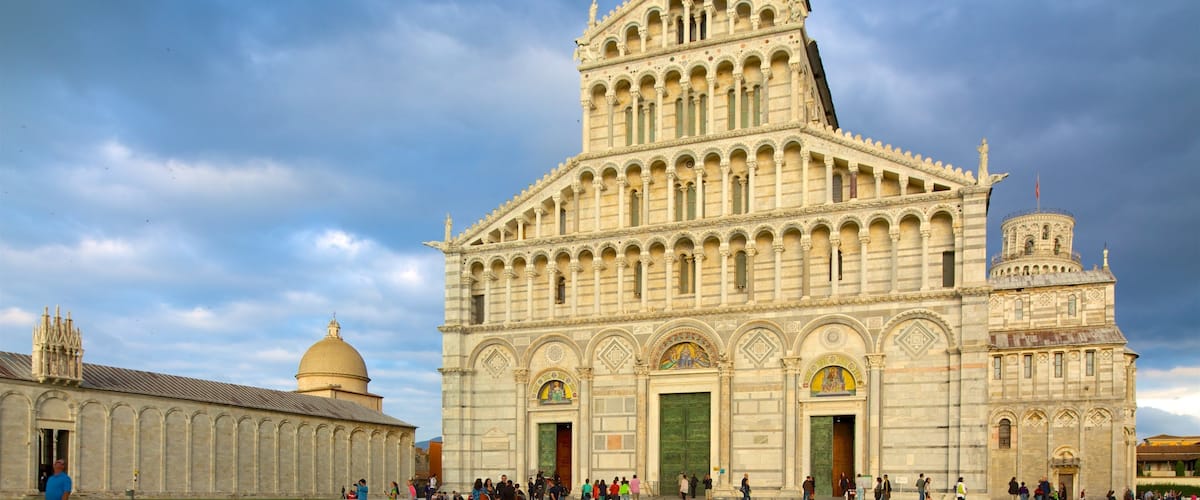 วิหาร Volterra เนื้อเรื่องที่ มรดกทางสถาปัตยกรรม และ โบสถ์หรือวิหาร