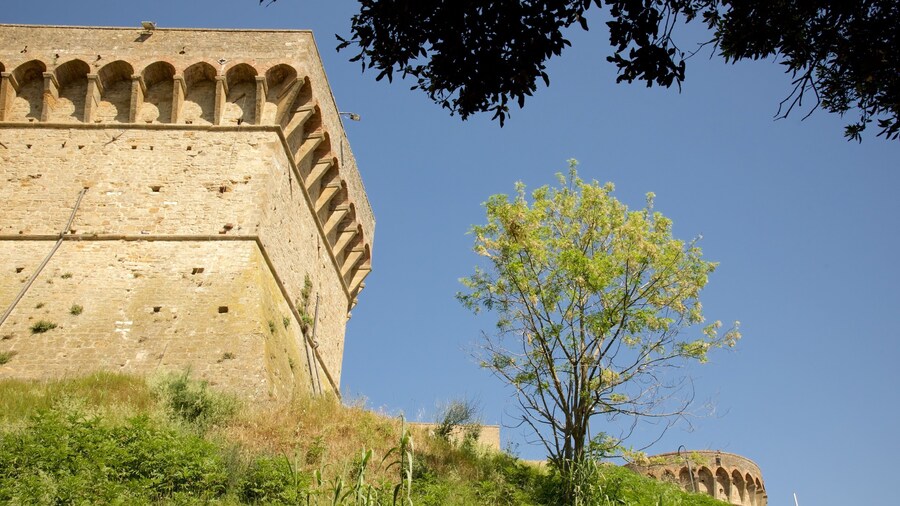 Medici-fortet fasiliteter samt palass