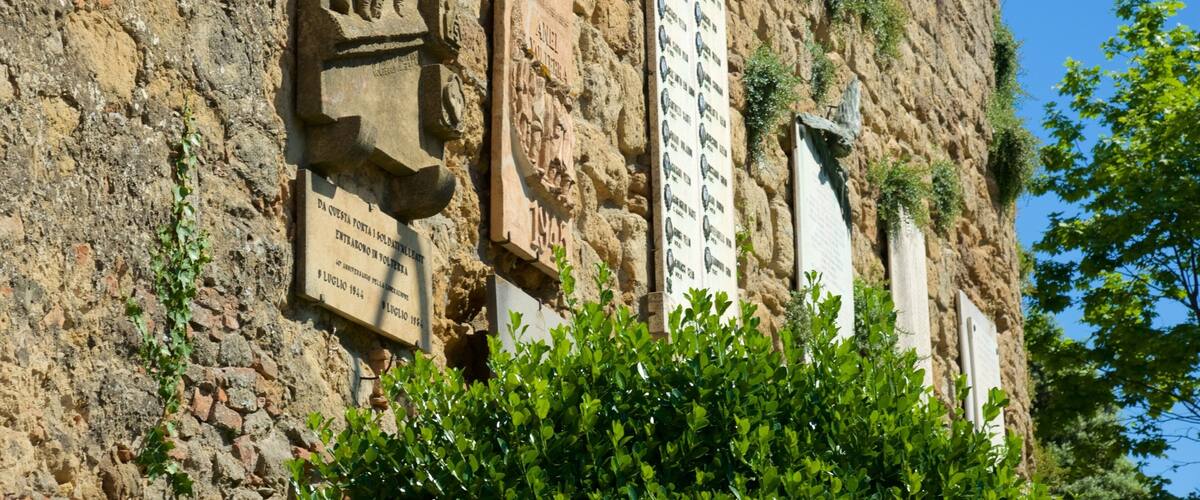 Porta all\'Arco featuring heritage architecture