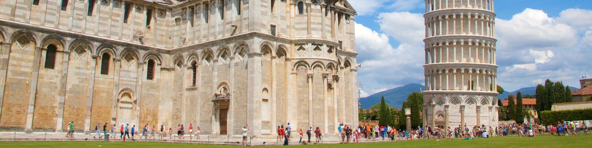 Pise qui includes architecture patrimoniale, une église ou une cathédrale et un monument