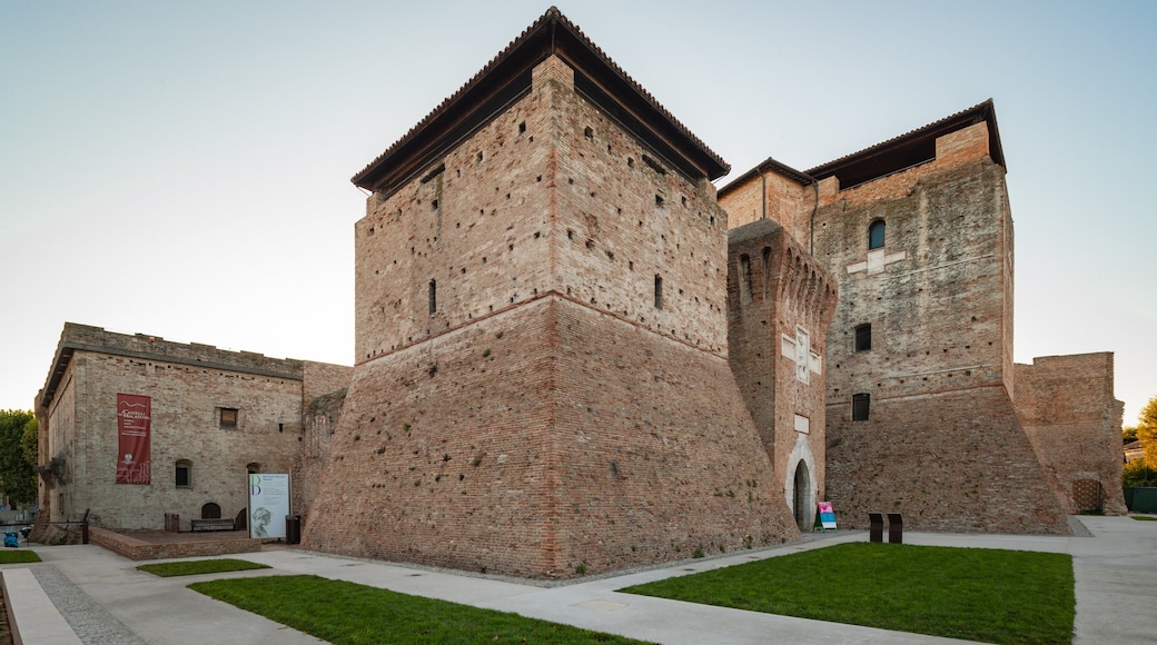 Castel Sismondo featuring heritage architecture