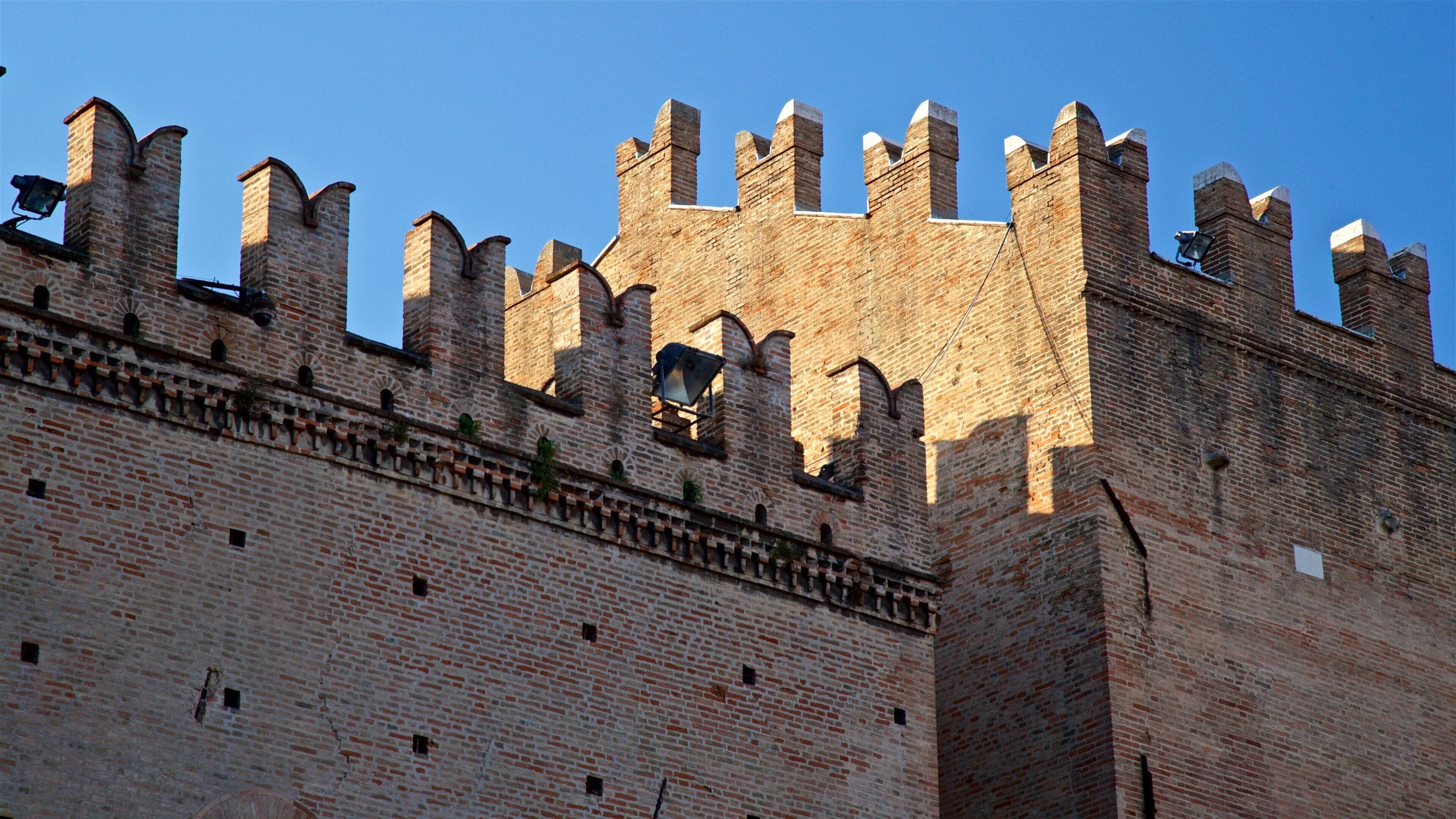 카보우르 광장 을 특징 문화유산 요소