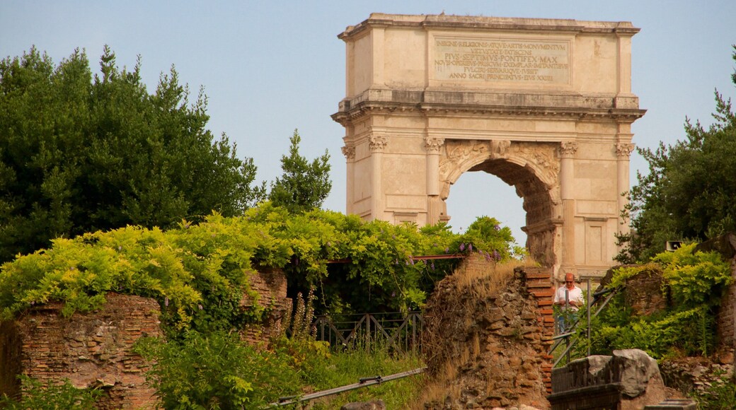 Arch of Titus which includes a monument and heritage architecture