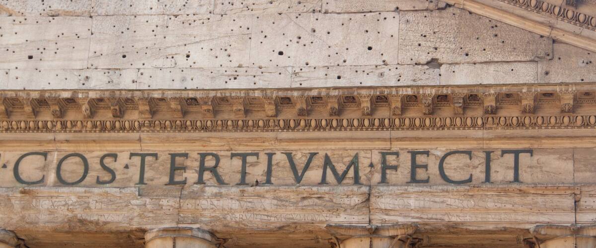 Piazza della Rotonda which includes signage