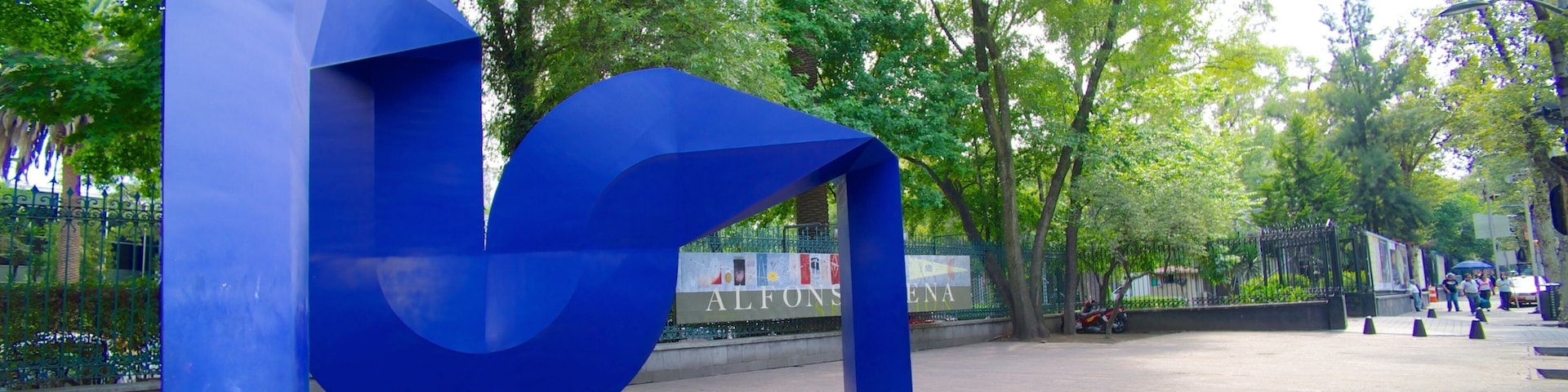 Museo de Arte Moderno featuring outdoor art