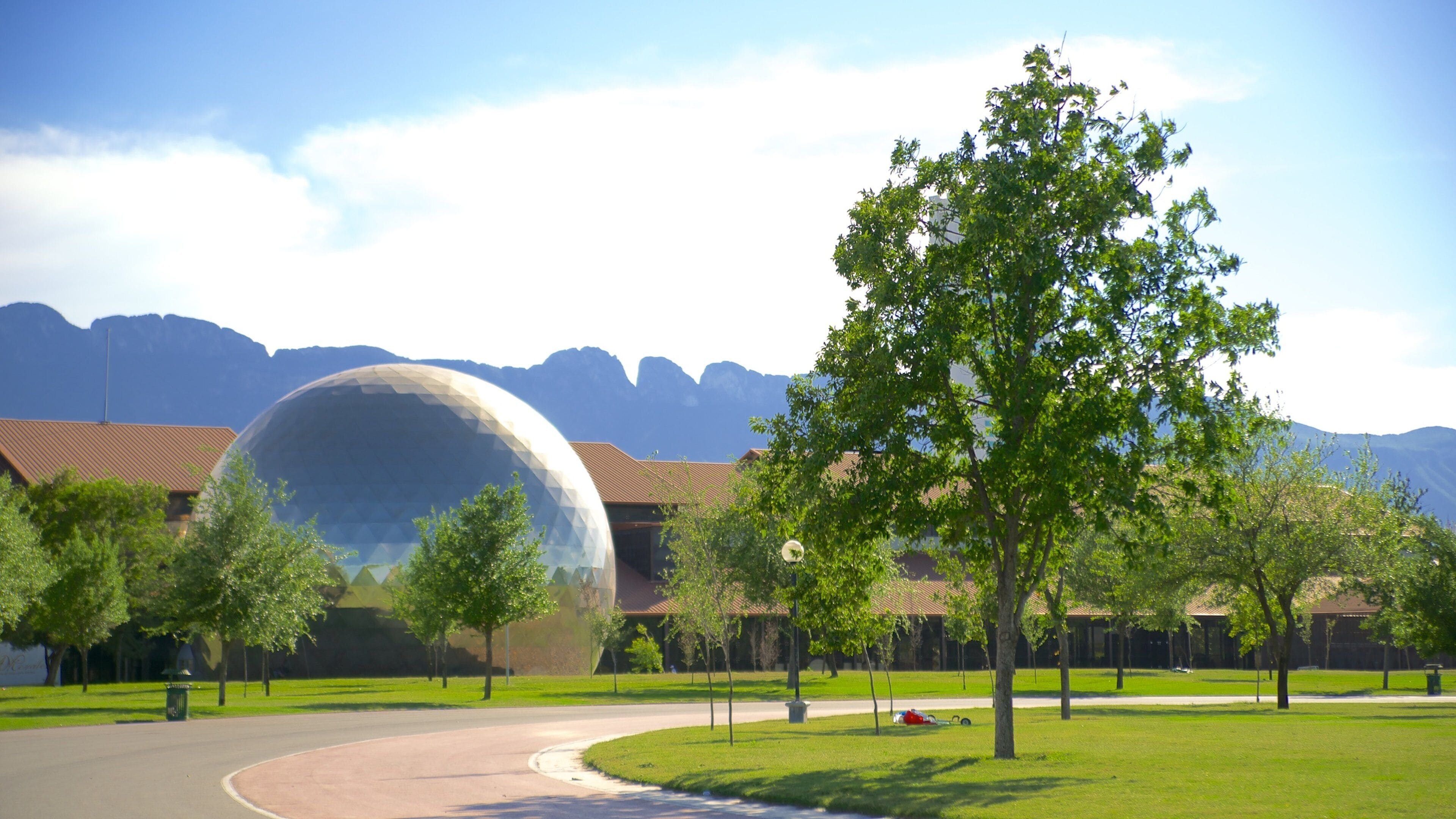 Fundidora Park featuring modern architecture and a park