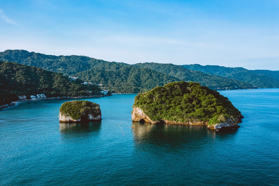 Los Arcos in beautiful Puerto Vallarta, Mexico
